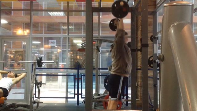 Жим стоя : 50 - 8 х 4 смотреть онлайн