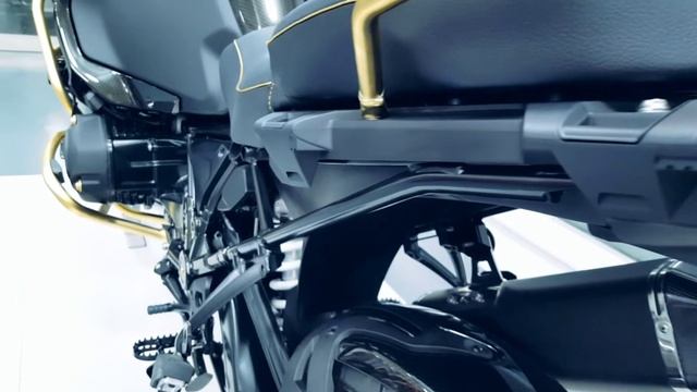 BMW R1200 GS ADV | 2016 Style смотреть онлайн