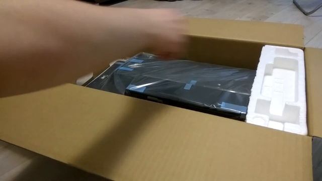 Розпаковка ПРИНТЕРА Epson L805 смотреть онлайн