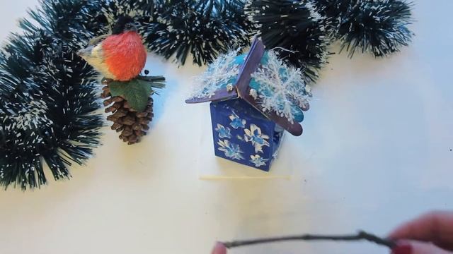 КАК СДЕЛАТЬ КОРМУШКУ ДЛЯ ПТИЦ или УЧИМСЯ ЗАБОТИТЬСЯ