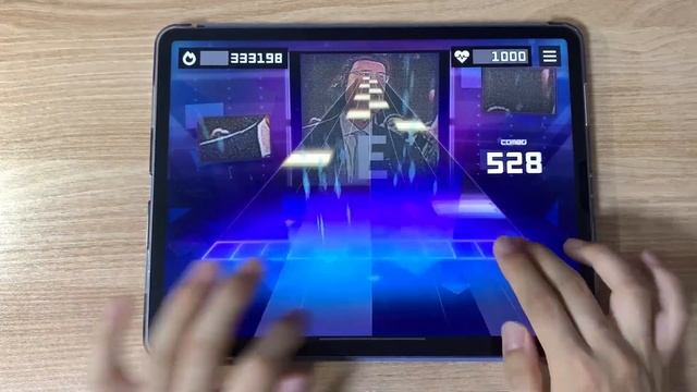 RUSH E смотреть онлайн