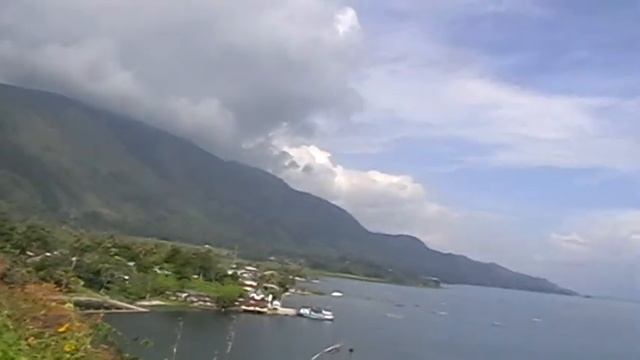Озеро Тоба, Суматра. Lake Toba, Sumatra смотреть онлайн