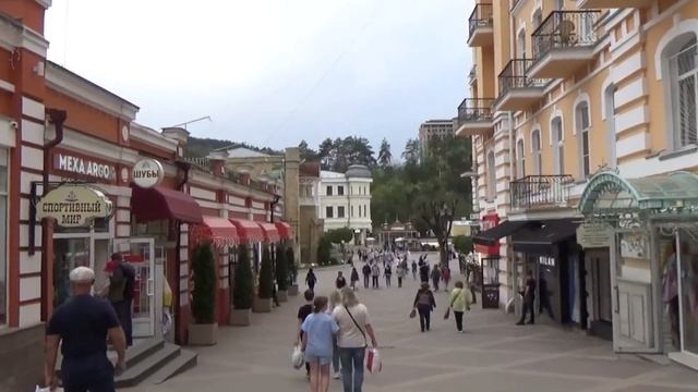 Пусть КИСЛОВОДСК хранит наши УЛЫБКИ! Весна в Кисловодске. смотреть онлайн