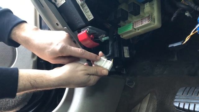 Volvo V40 2003 Evaporator & Core Replacement - Part 1 of 3 смотреть онлайн