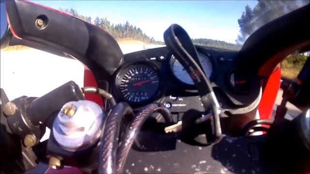Honda CBR 600 F3 - Top speed - 280km/h смотреть онлайн