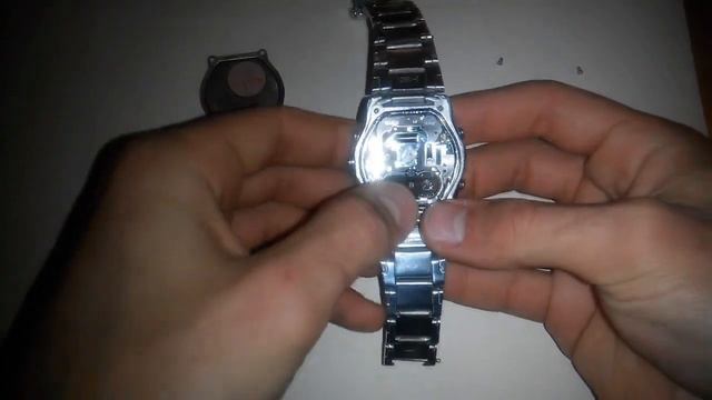 Замена батарейки в наручных часах на примере Casio Edifice EFA 120(4334) смотреть онлайн