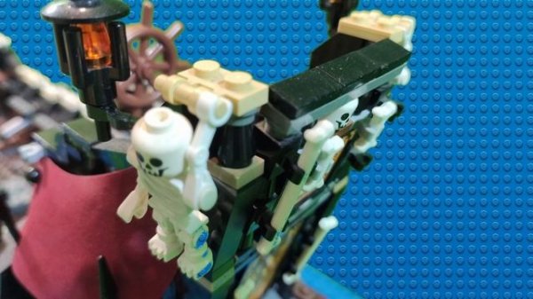 Lego Pirates. Speed Build. Queen Anne's Revenge. 4195.