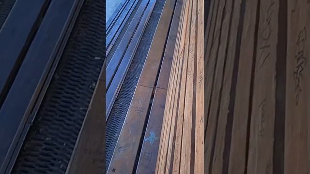 Мусор под трибунами в центральном парке г.Тетюши РТ. Август 2023г. смотреть онлайн