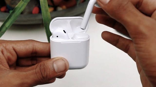 i12 AirPods TWS Compairing with Original Apple Airpods ( $15 ) смотреть онлайн