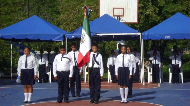 Escuela de Tiempo Completo Adolfo Lopez Mateos смотреть онлайн