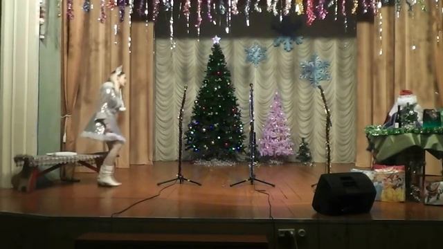 "Свадьба в Маслёновке или новогодние ромашки" новогодний музыкальный спектакль, Октябрьский ПДК смотреть онлайн