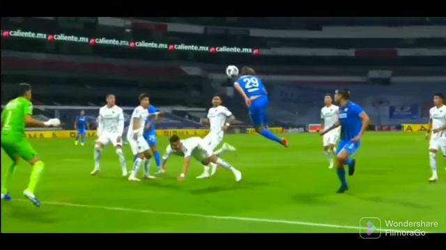 Esteban Andrada Mejores Atajadas 2022 смотреть онлайн