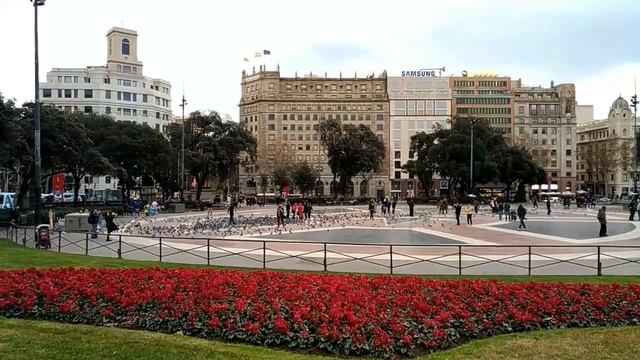 Barcelona enero 2017 - Plaça Catalunya смотреть онлайн