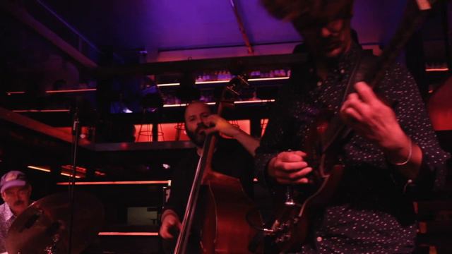 Welf Dorr Unit - So Far So Good смотреть онлайн