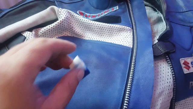 Как покрасить кожаный мотокомбинезон смотреть онлайн