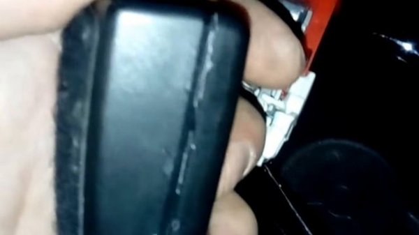 Ford глючит ремень безопасности?Решено!