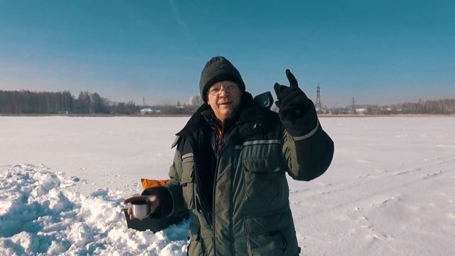Как я ловил окуня на мормышку в глухозимье Зимняя рыбалка смотреть онлайн