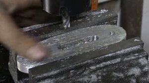 Регулируемый затыльник приклада