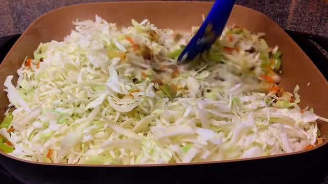 ТУШЁНАЯ КАПУСТА ИЗ ДЕТСТВА. НЕЖНАЯ И ОЧЕНЬ ВКУСНАЯ. Cabbage Stew смотреть онлайн
