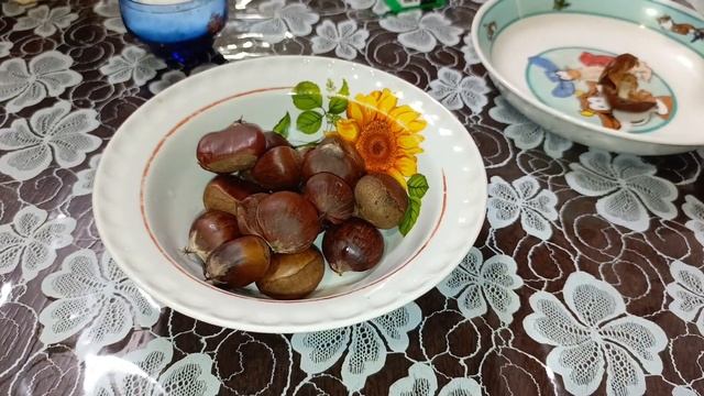 ?Каштаны в микроволновке ? #каштаны #каштан #каштанвмикроволновке #каштансъедобный #город61 #обзор