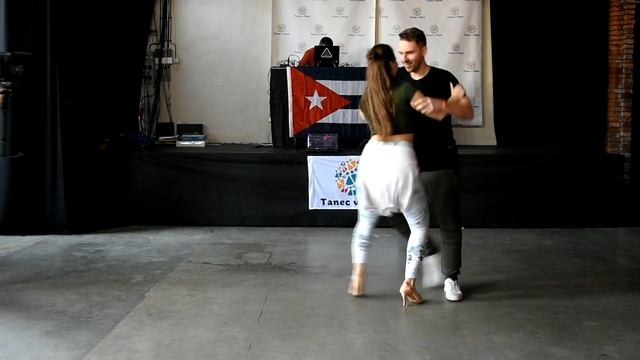 Grupo Extra - Sigo Siendo Tu Yo [Peter & Sasa] Bachata Fusion @ La Primavera Pilsen 2018 смотреть онлайн