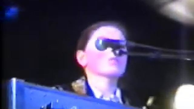 Kelly Family: Erfurt 12.12.1993: Roses of red смотреть онлайн