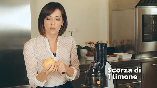 Imetec SuccoVivo: videoricetta di Lisa Casali "Frutta d'autunno al cucchiaio" смотреть онлайн