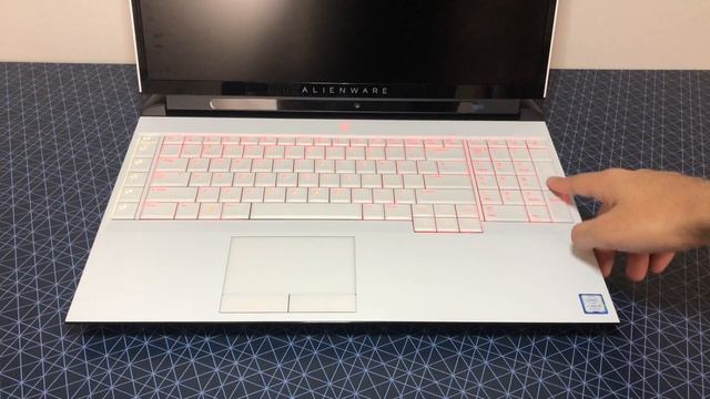 Unboxing Alienware Area 51M Español, Mejor Gaming Laptop 2019 RTX 2080 + I9-9900K смотреть онлайн