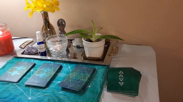 Planetary Aspects of March 8-15 with Tarot & a Herb. смотреть онлайн