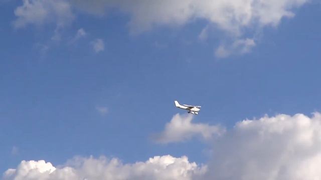Maiden flight of a Lanyu Cessna 182, flown by Heinrich Weyers (1080HD) смотреть онлайн