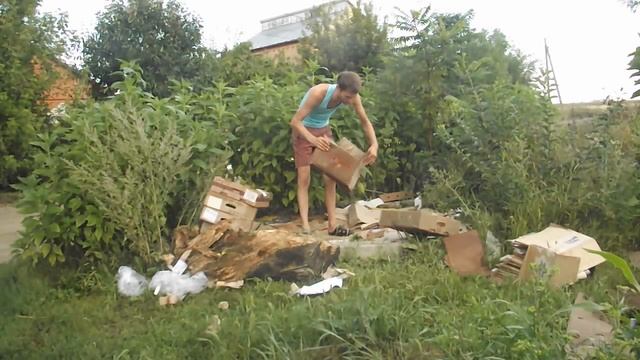 Пермакультурная переработка картона или борьба с пыреем Ч.2 смотреть онлайн