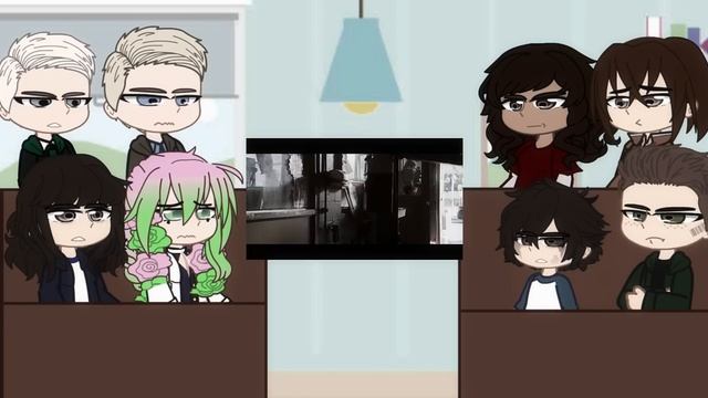 Fandoms React To Horror Movie Trailers смотреть онлайн