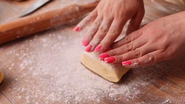 NAPOLEON CAKE. HOW IT'S DONE? смотреть онлайн