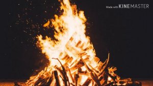 ночью тлеет костер