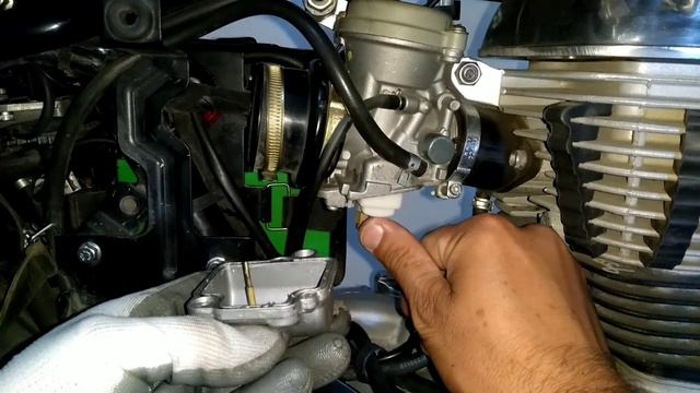 Royal Enfield | Carburettor Overflow Problem And Solution | #mehrariderzz | смотреть онлайн