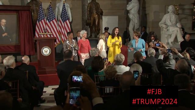 Nancy Pelosi Dancing to Let's Go Brandon смотреть онлайн