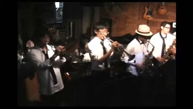 Pick Up The Pieces (Covered by Moonlight Orchestra) смотреть онлайн
