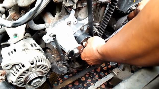 cara mengganti water pump mobil || Suzuki Escudo 1.6 || escudo || Sidekick || Vitara . смотреть онлайн