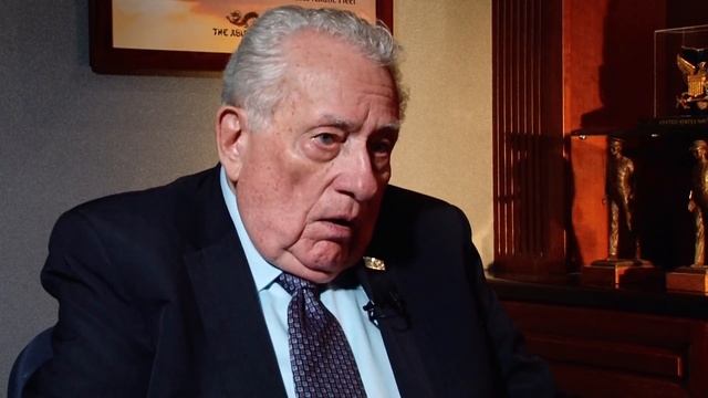Secret Service Agent Clint Hill Vividly Recalls President Kennedy's Assassination смотреть онлайн