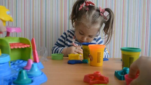 Играем и лепим в набор Плей До. Play Doh смотреть онлайн