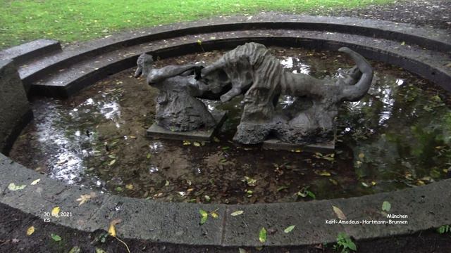 Karl-Amadeus-Hartmann-Brunnen - München смотреть онлайн