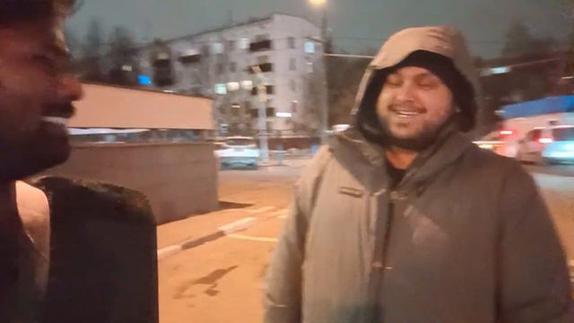 Russia के बाहर मेरे इंडियन भाई दिख गये 🇷🇺🥺❤️ смотреть онлайн