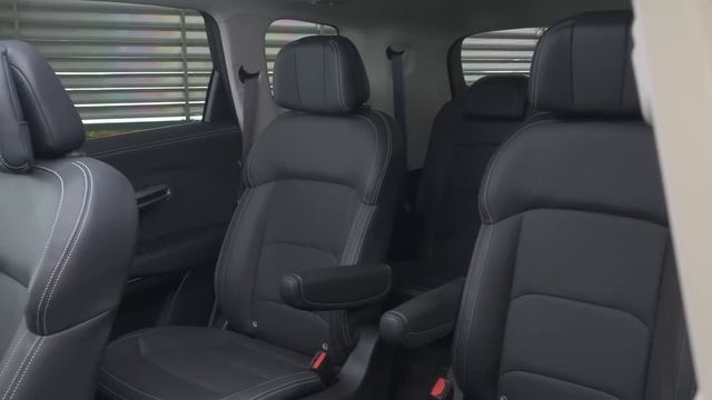 Proton X90 SUV full walk-around, inside and out – Flagship 6-seater vs Premium 7-seater смотреть онлайн