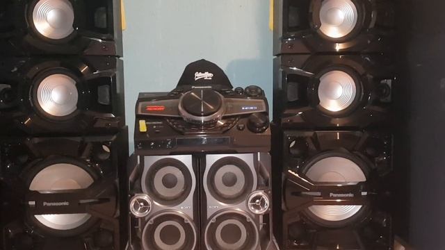Max 7000 sonando en casa смотреть онлайн