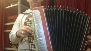 баян "мелодия" г.киров