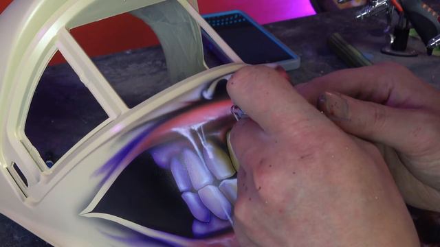 How To Paint A Welding Helmet смотреть онлайн