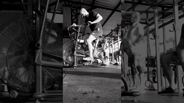 ASSAULT AIR BIKE Велосипед #кардио #airbike #crossfit #кроссфит #велосипед #велотренажер смотреть онлайн