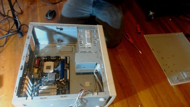 Patreon video: Disassembly and reassembly of a amd athlon xp 2000+ смотреть онлайн