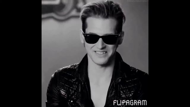 I ❤️ Mikey Way смотреть онлайн