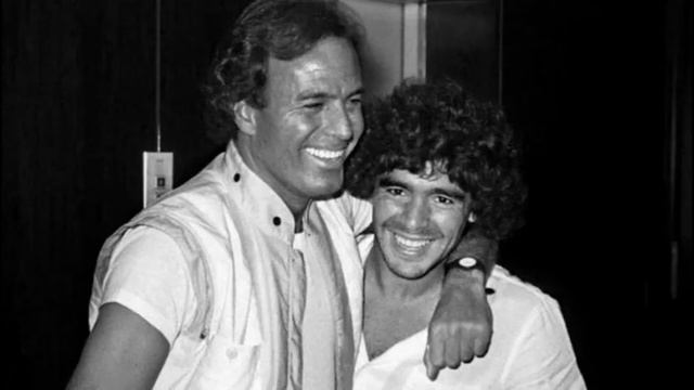 Julio Iglesias - El Choclo (Remix) смотреть онлайн